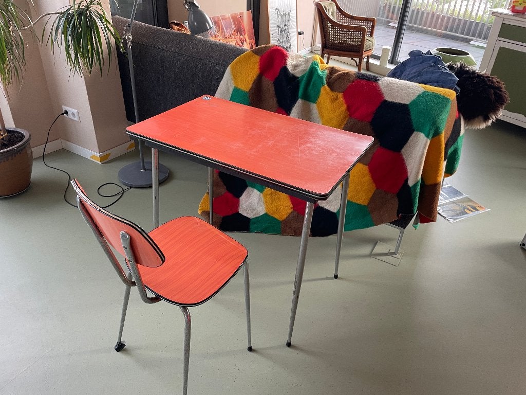 Seventies tafel met stoel - oranje, Huis en Inrichting, Tafels | Eettafels, Gebruikt, 50 tot 100 cm, 50 tot 100 cm, tot twee personen