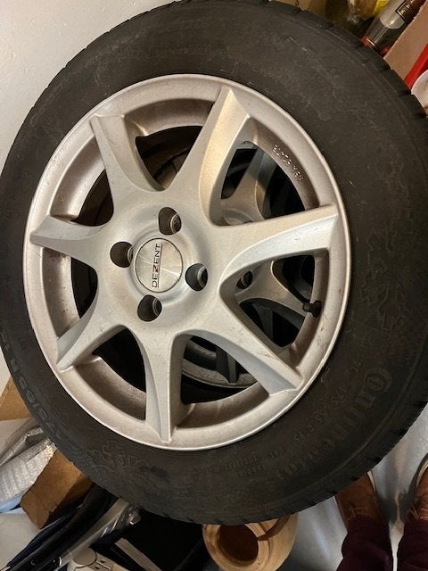 Winterwielenset Toyota Yaris Hybride 2015 Continental, Auto-onderdelen, Ophalen, Gebruikt, 15 inch, 175 mm