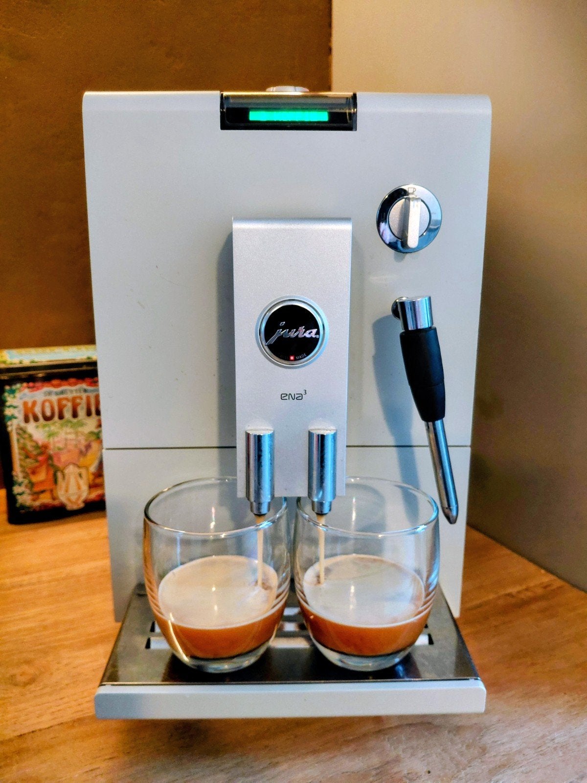 Jura ENA 3 volautomatische koffie/espressomachine, Witgoed en Apparatuur, Gebruikt, Espresso apparaat, Koffiebonen, 2 tot 4 kopjes