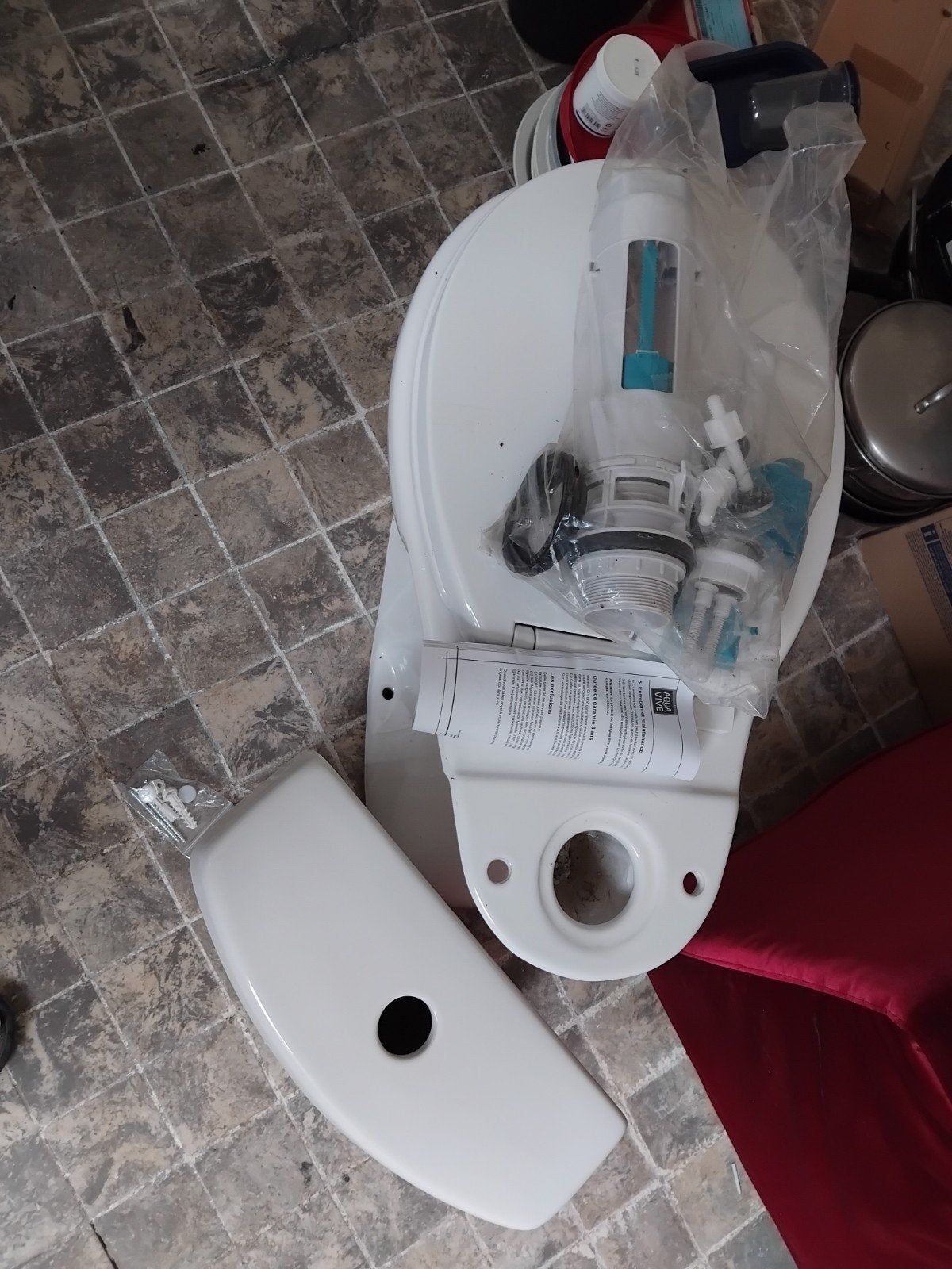 Nieuw toilet met stortbak en binnenwerk, Ophalen of Verzenden, Nieuw, Toilet