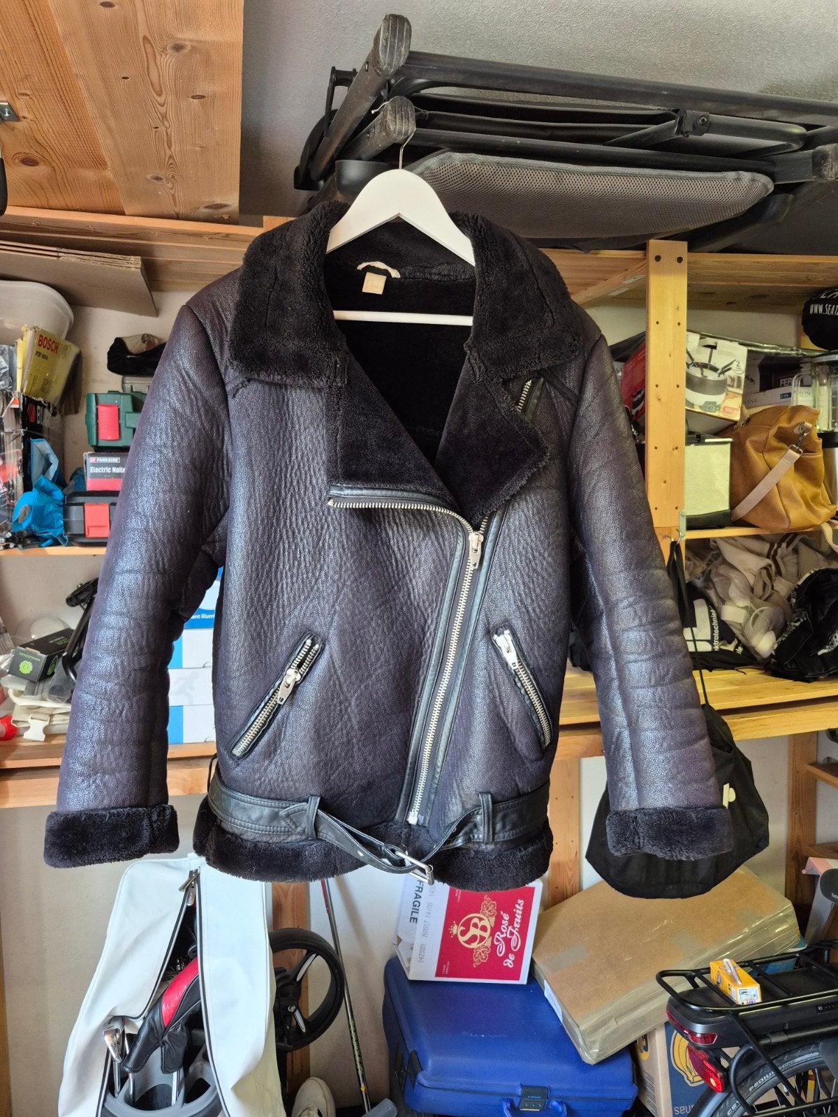 Stoere dames winterjas met bontkraag - Maat 40, Maat 38/40 (M), H&M, Zwart, Ophalen of Verzenden