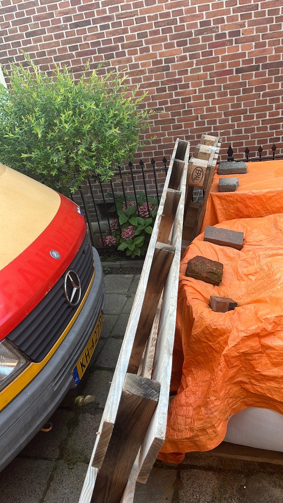 Gratis europalets en gipspalet Pallets, Ophalen of Verzenden, 50 mm of meer, Pallet, Minder dan 200 cm