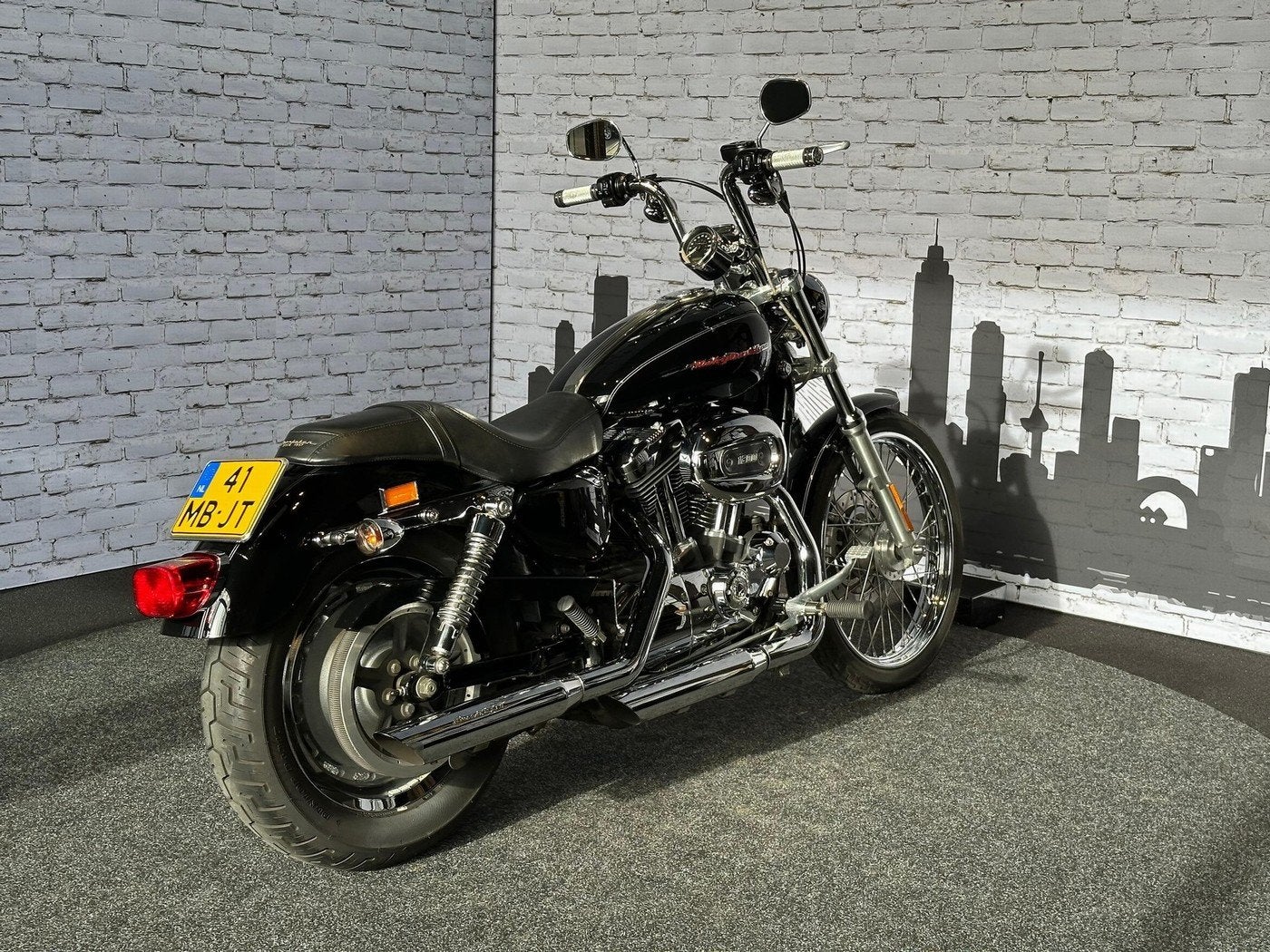Harley-Davidson SPORTSTER 1200 CUSTOM (bj 2006), Laan van Vredenoord 33
2289 DA  RIJSWIJK, NL, Meer dan 35 kW, Overig, 1200 cc