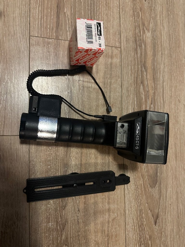 Metz 45 CT-5 Flitser, Audio, Tv en Foto, Fotografie | Flitsers, Voor analoge fotografie, Gebruikt, Ophalen of Verzenden, Staafflitser