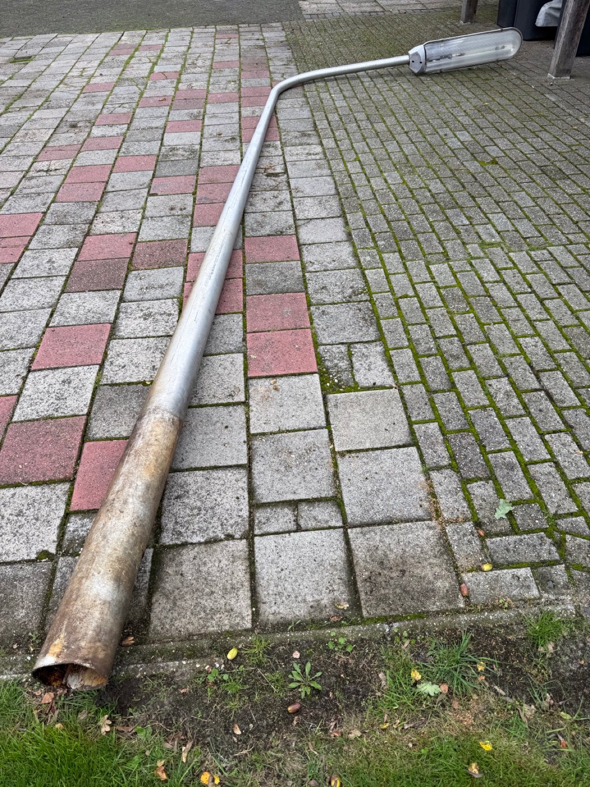 Straatlantaarn met lamp - 4,5 meter, Metaal, Overige merken, Gebruikt, Grijs