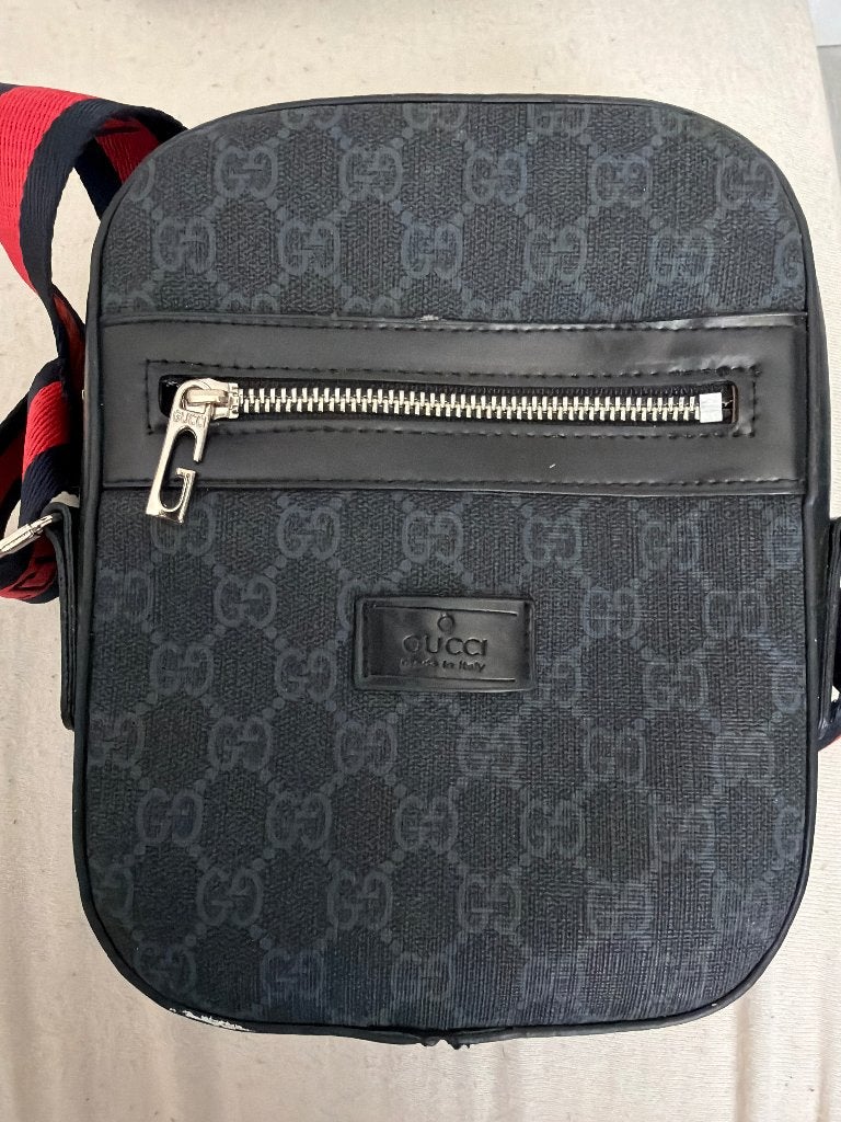Gucci Tas, Ophalen of Verzenden, Nieuw, Zwart, Schoudertasje