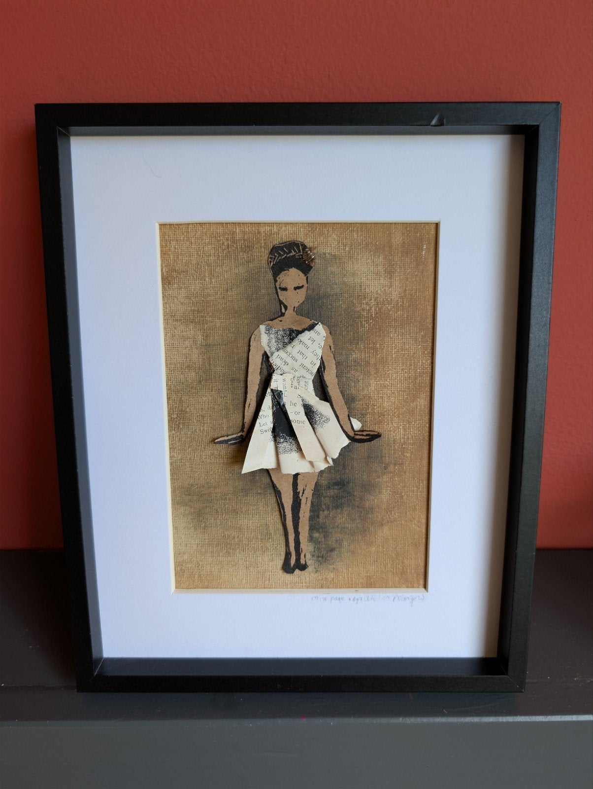 Mixed media: linosnede vrouw 3-D jurkje uit boek uit 1897, Minder dan 50 cm, Oorspronkelijke maker, Overige typen, Ophalen of Verzenden