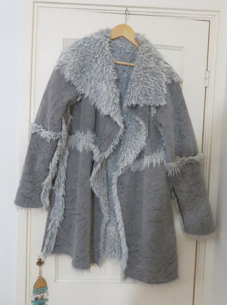 Mad Max Coat fake fur, Kleding | Dames, Jassen | Winter, Maat 46/48 (XL) of groter, Ophalen of Verzenden, Grijs, Mad Max