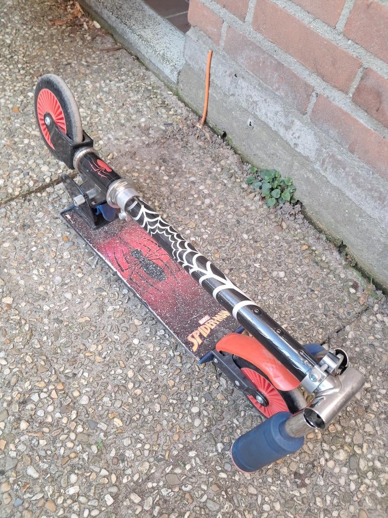 Peuter step Spiderman opvouwbare stuntstep, Fietsen en Brommers, Steps, Ophalen of Verzenden, Gebruikt, Gewone step