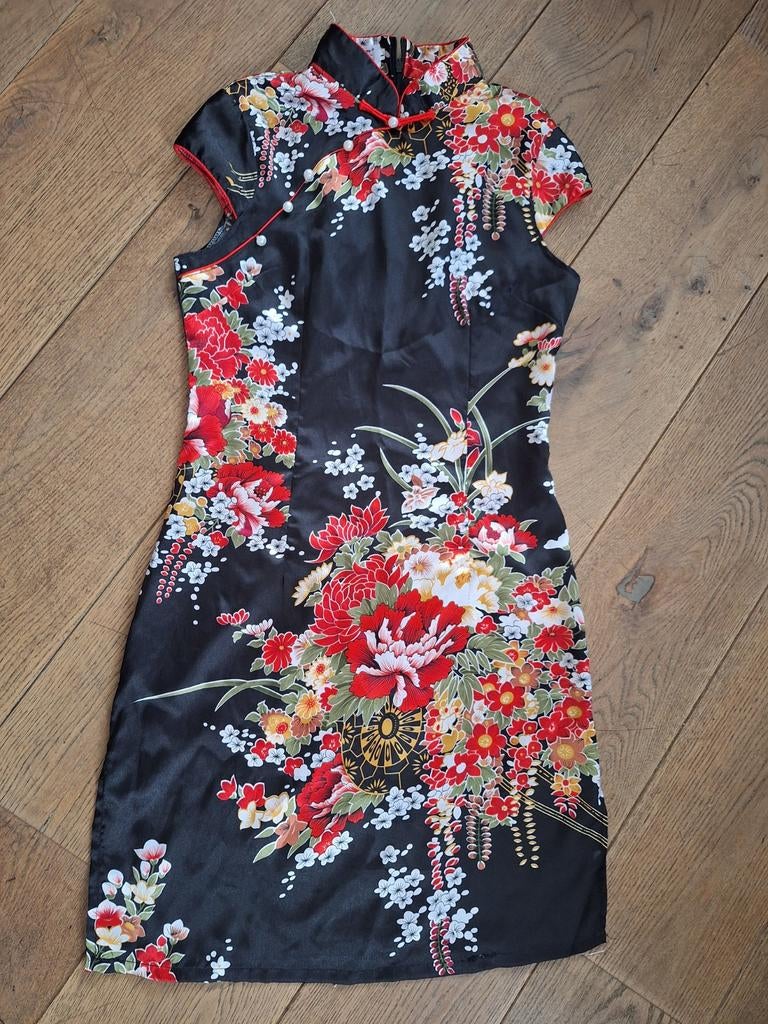 Mooie Chinese jurk - Cheongsam stijl - Maat M, Maat 38/40 (M), Zwart, Ophalen of Verzenden, Zo goed als nieuw