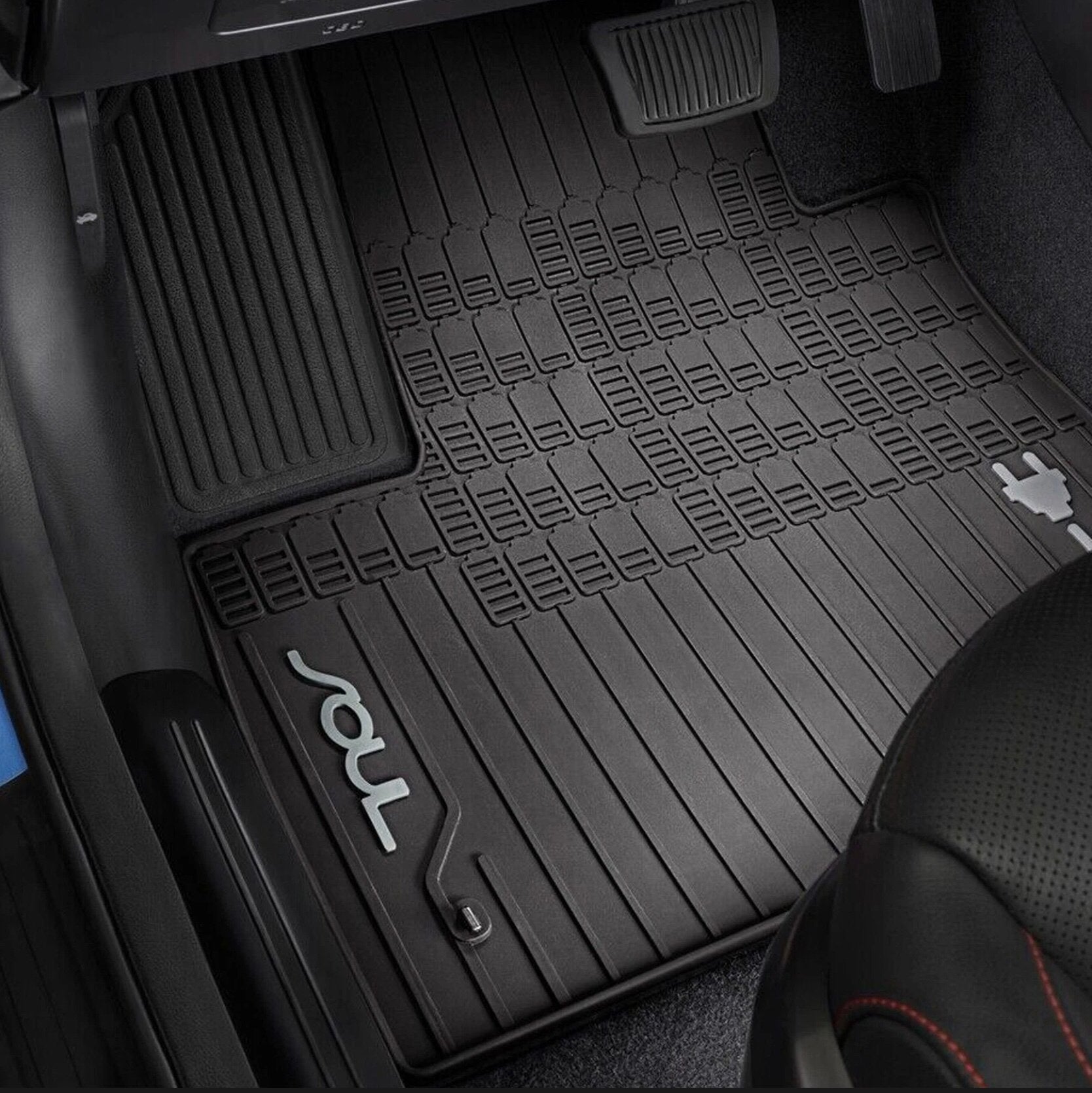 Rubber matten Kia E-soul, Ophalen, Zo goed als nieuw