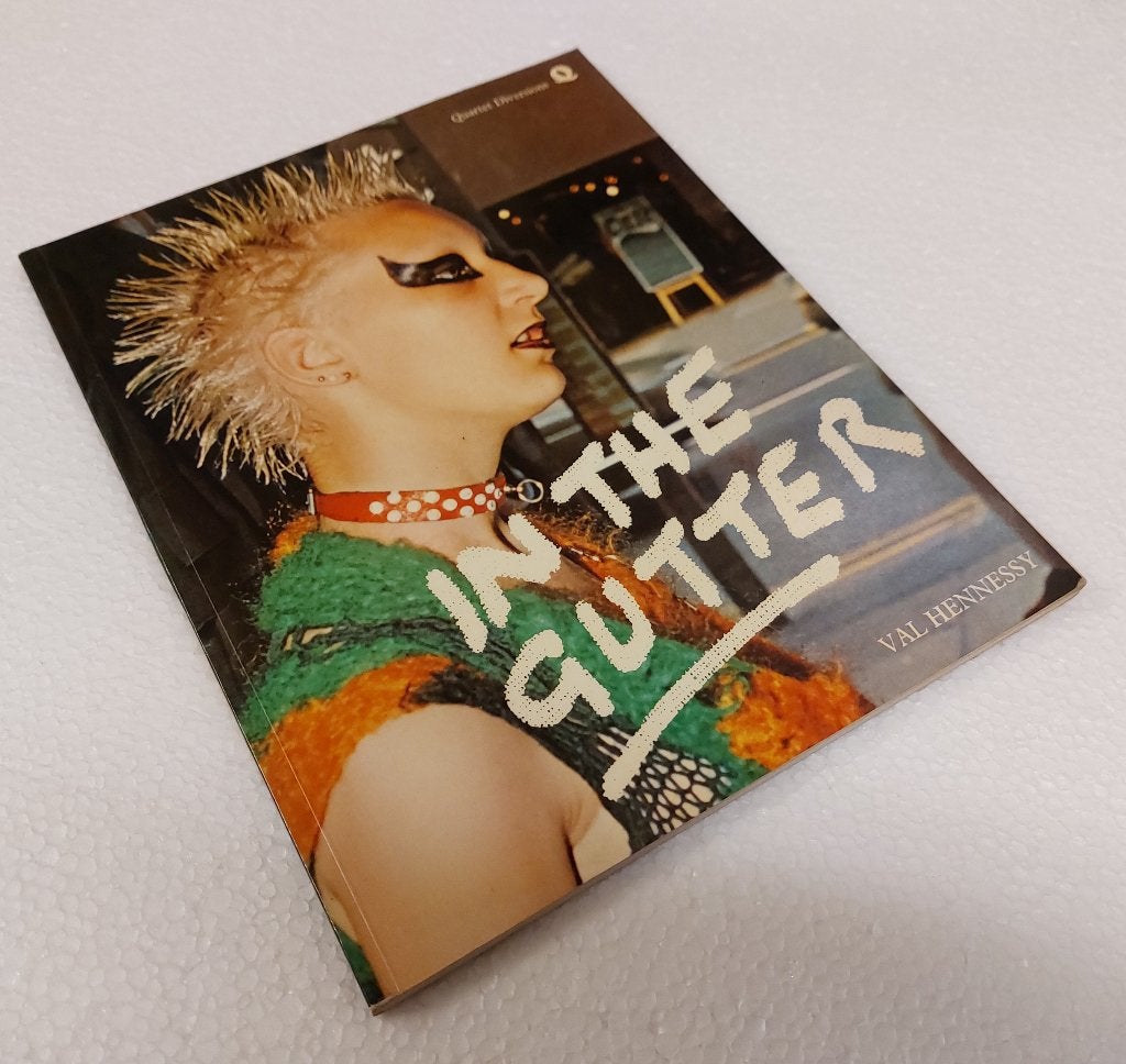 PUNK BOEK In The Gutter Val Hennessy 1978 Sex Pistols, Gebruikt, Verzenden, Quartet books, NvT