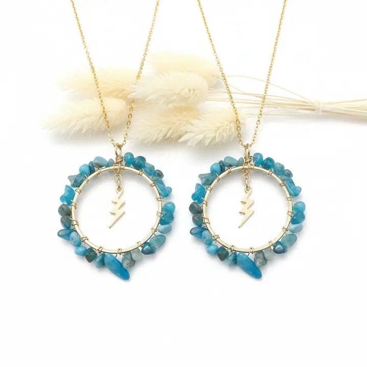 Ketting Blauwe apatiet steen, Blauw, Nieuw, Ophalen of Verzenden, De wieken 3 Balkbrug