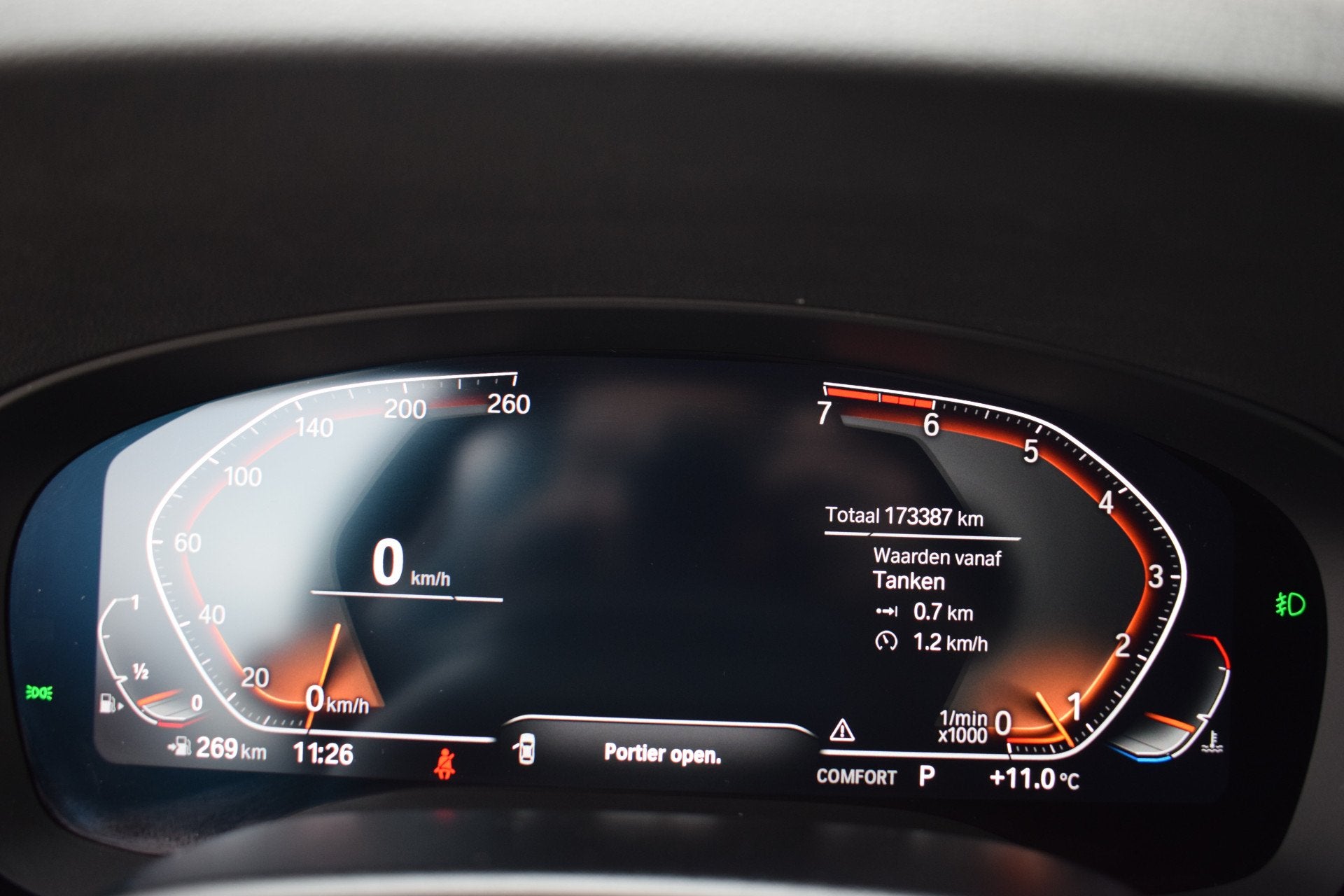 Foto 16 van BMW 5 Serie Touring 520i High Executive Edition | Sportline
