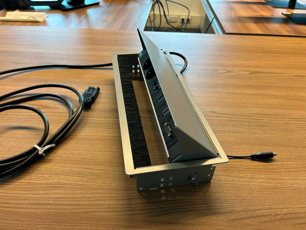 Bureau stekkerdoos, Ophalen of Verzenden, Zo goed als nieuw