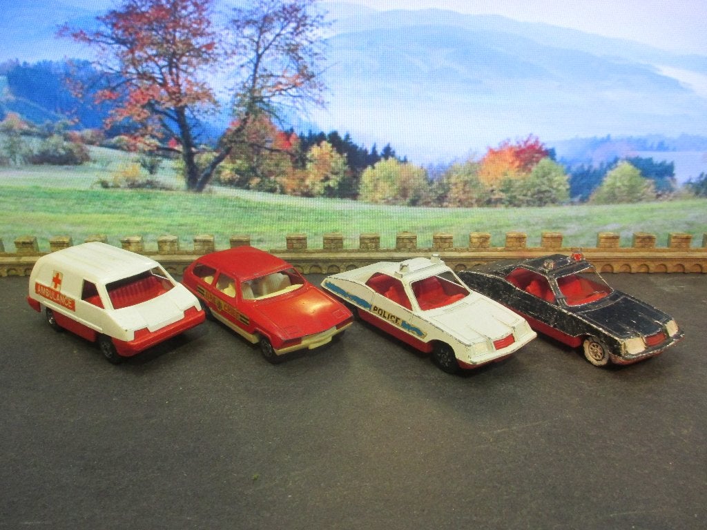 1/43 Corgi Cubs R500 + 505 + 511 Emergency set + extra model, Ophalen of Verzenden, Gebruikt, Auto, Corgi