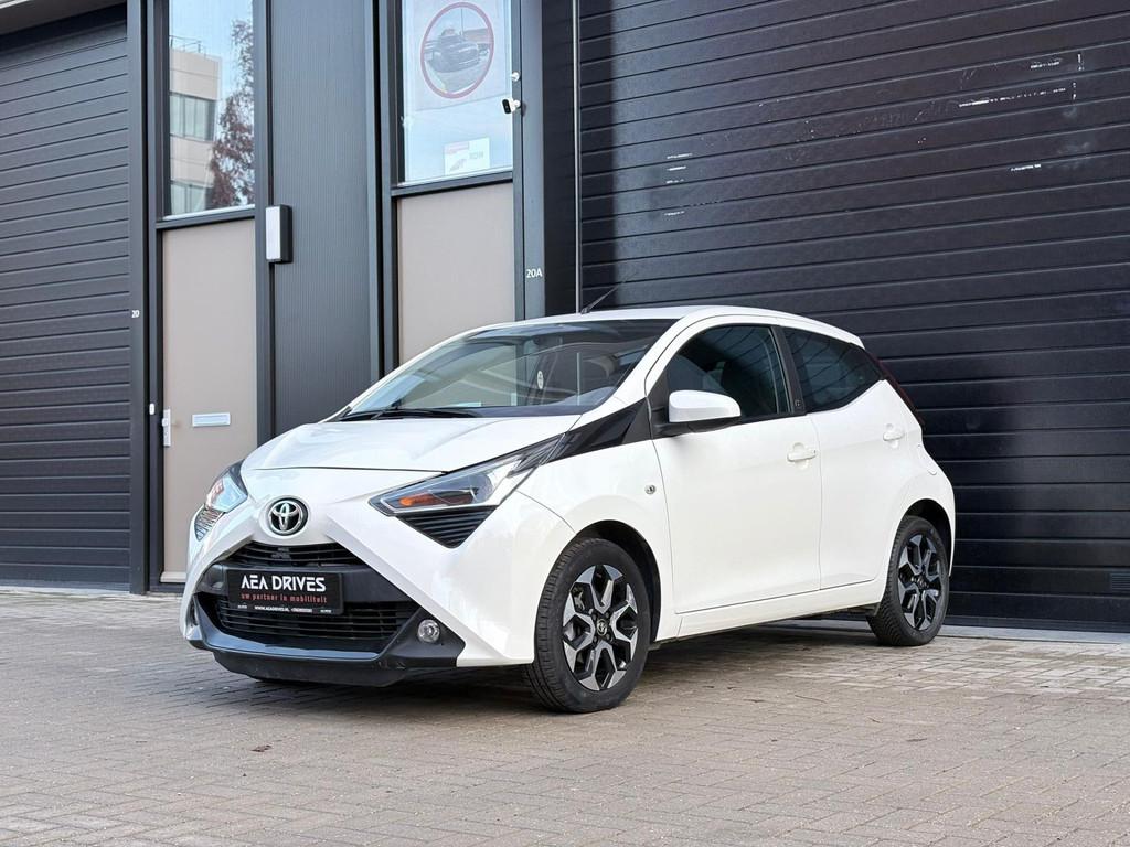Toyota Aygo | 53.160 km | Apple CarPlay | Camera | Airco | C, Stof, Overige carrosserieën, 4 stoelen, Wit