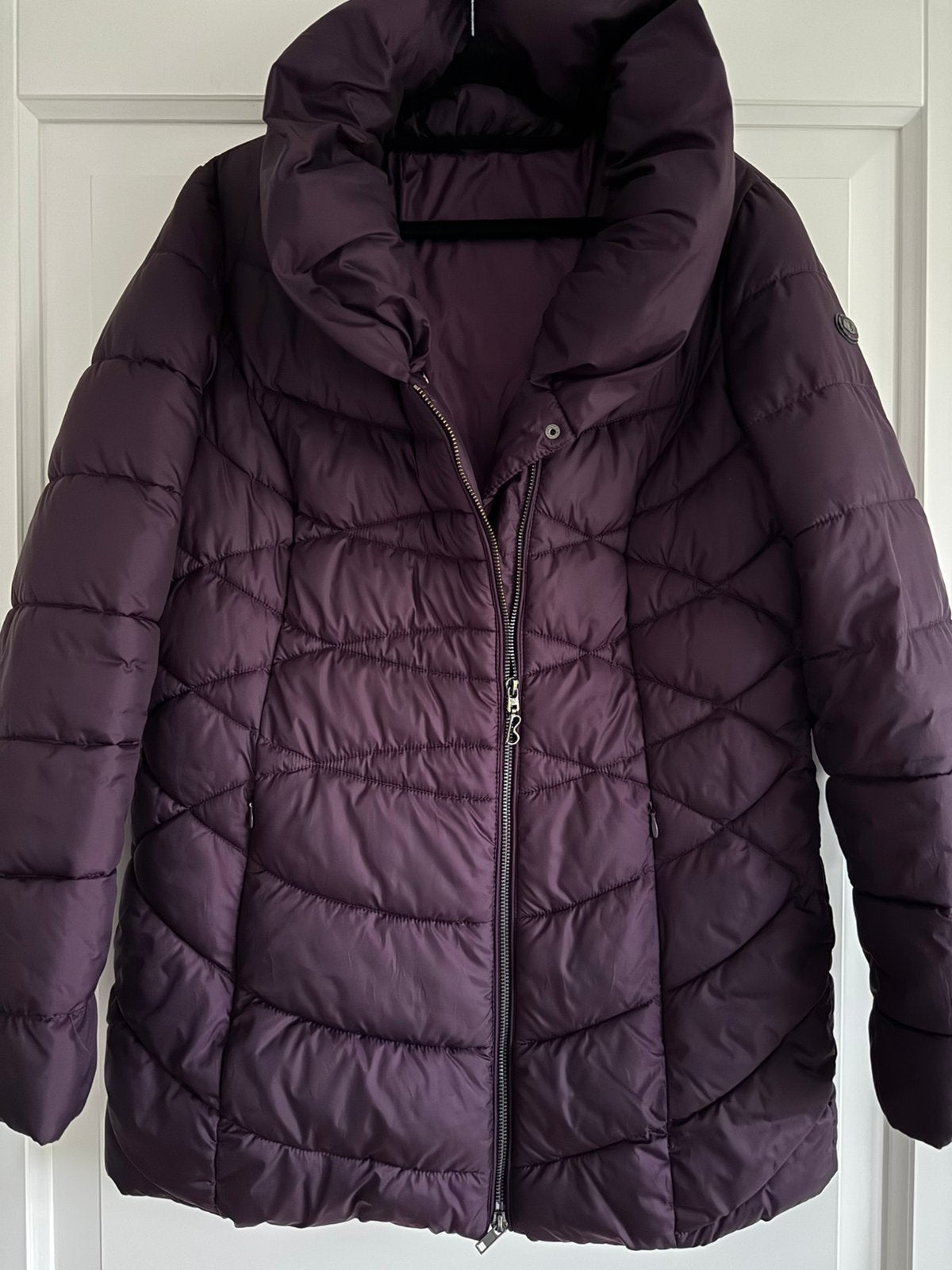 Mooie winterjas: Bonita Maat 38., Kleding | Dames, Ophalen of Verzenden, Zo goed als nieuw, Maat 38/40 (M), Paars