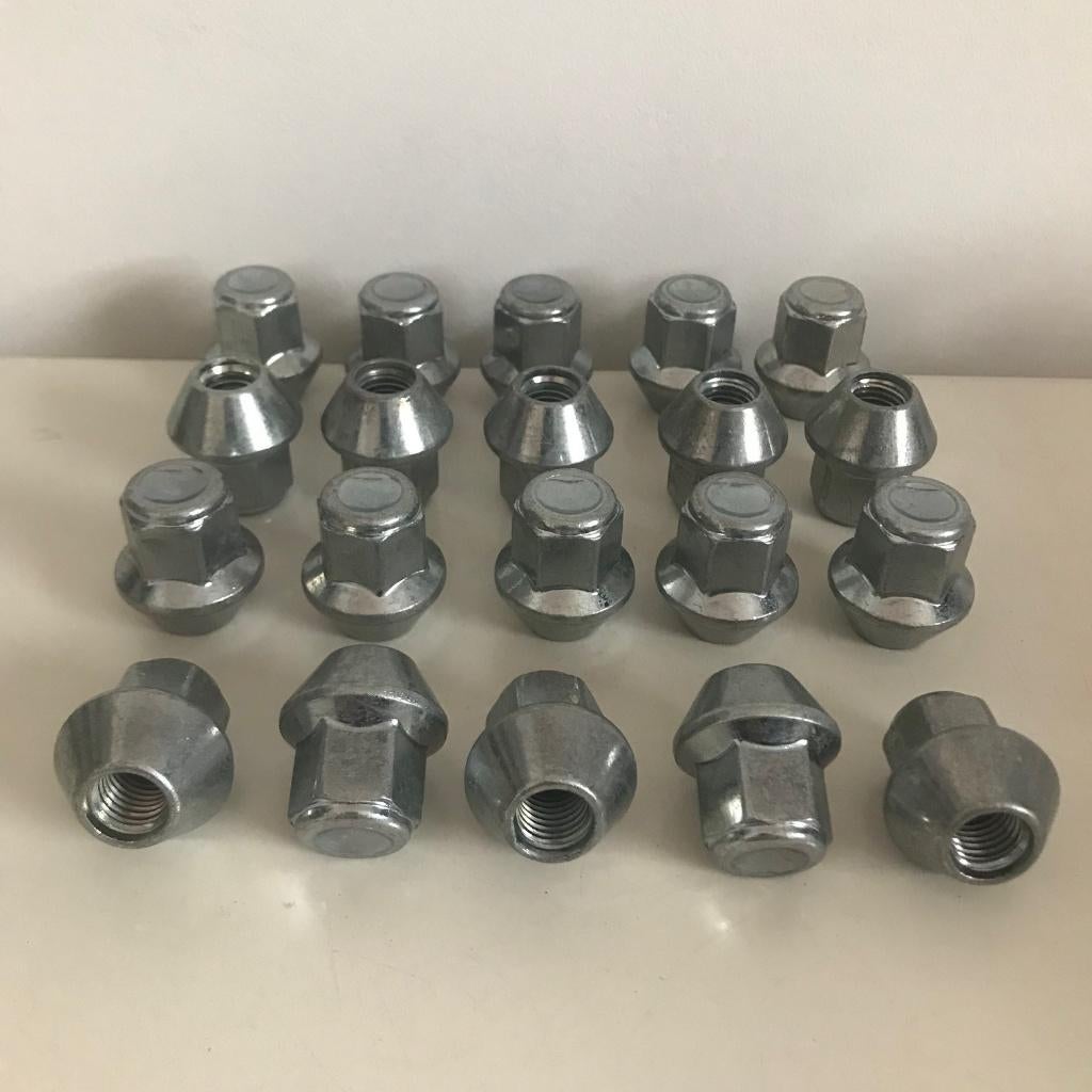 Nieuwe set wielmoeren Volvo oud type lichtmetalen velgen, Auto diversen, Auto-accessoires, Ophalen of Verzenden, Nieuw