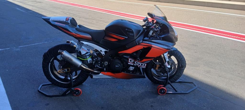 SUZUKI GSXR1000 K7. CIRCUITMOTOR, Ophalen
