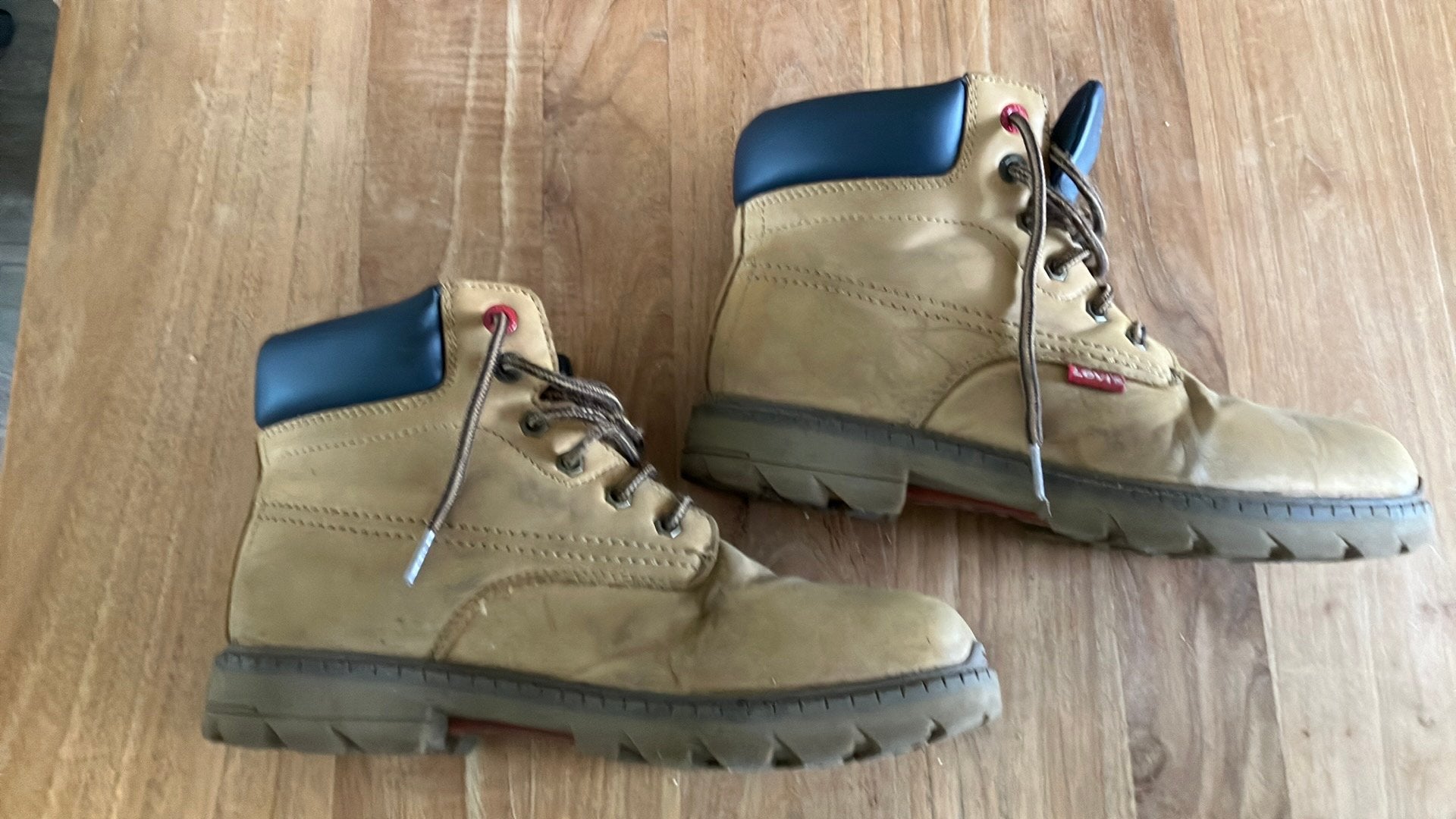 Levi’s schoen maat 39, Ophalen, Overige kleuren, Gedragen, Wandelschoenen of Bergschoenen