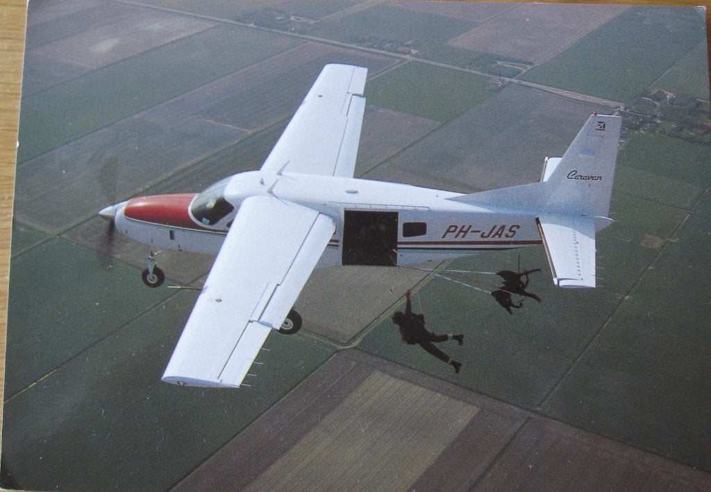 Cessna 208 - Caravan - nieuwe ansichtkaart, Verzenden, 1980 tot heden, Ongelopen, Overige thema's