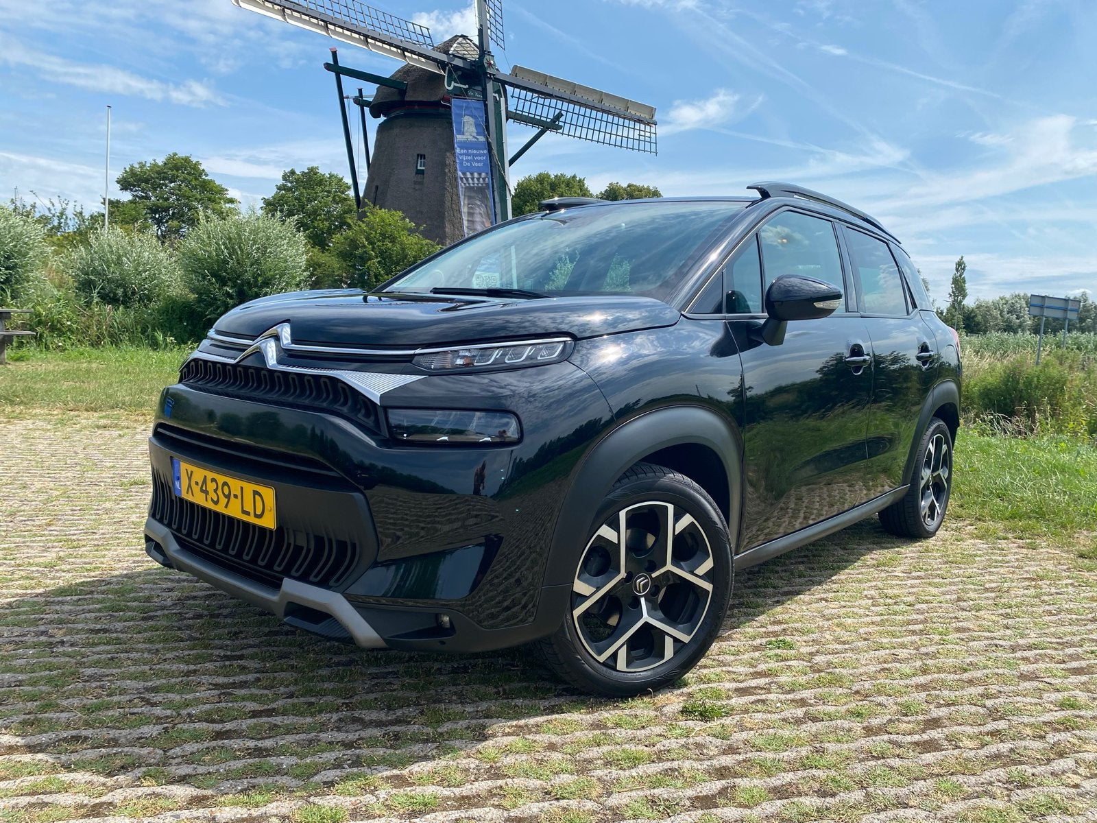 Citroën FULL C3 Aircross 1.2 Puretech 130pk AUT - LEER, Auto's, 840 kg, 1199 cc, Zwart, 1180 kg