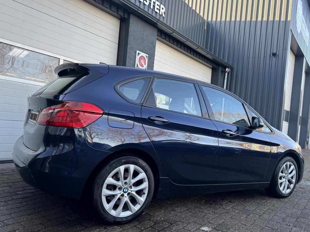 BMW 2 Serie Active Tourer 225xe iP plug in hybrid High Execu, Auto's, Automaat, 136 pk, Gebruikt, Bedrijf