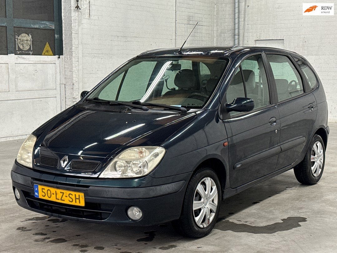 Renault Scénic 1.6-16V | Nieuwe APK | Airco | Trekhaak, Gebruikt, 1225 kg, 4 cilinders, Origineel Nederlands