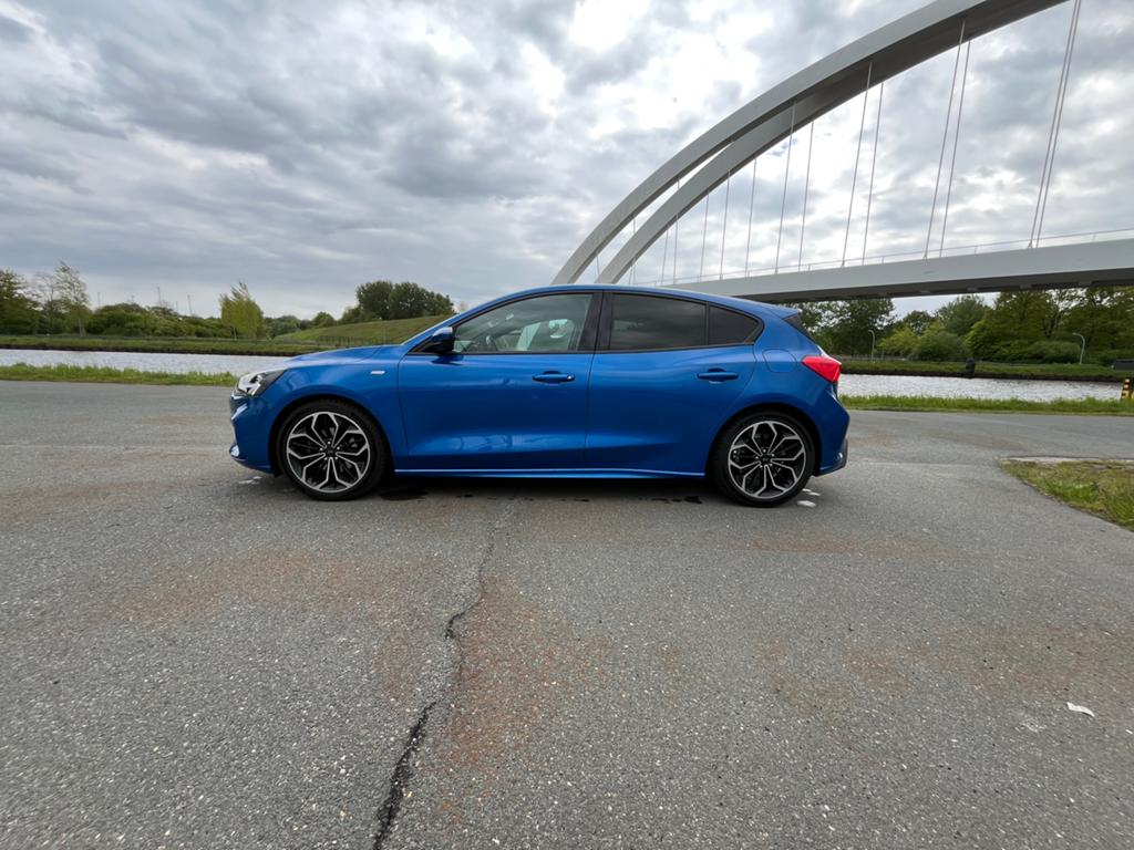 Ford Focus 125pk ST line 2018 / B&O/ pano/keyless, Auto's, 1304 kg, Zwart, Blauw, Particulier