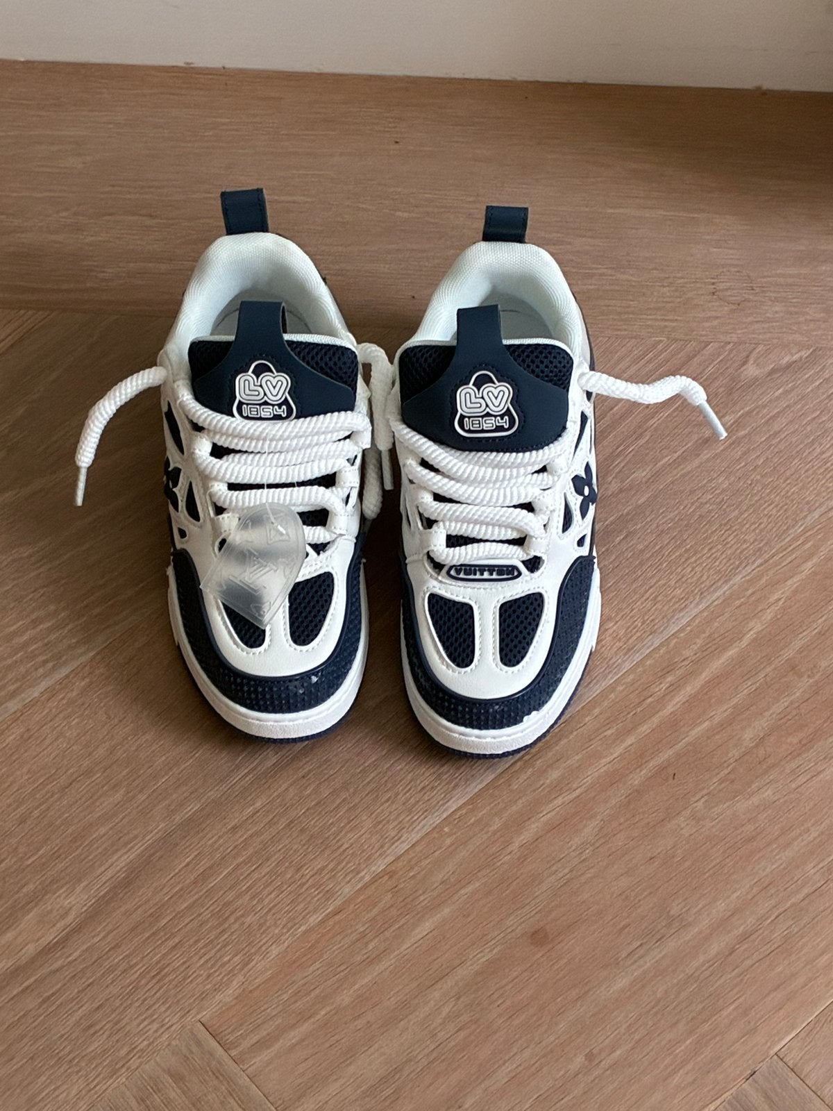 Louis Vuitton maat 38, Ophalen of Verzenden, Nieuw, Blauw, Sneakers of Gympen