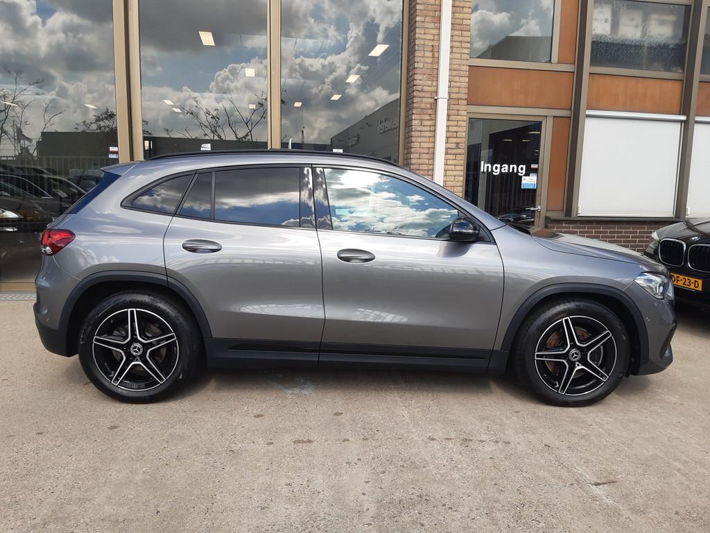 Mercedes-Benz GLA 250 4MATIC AMG Line (bj 2020, automaat), Auto's, Automaat, Adaptive Cruise Control, Gebruikt, 4 cilinders