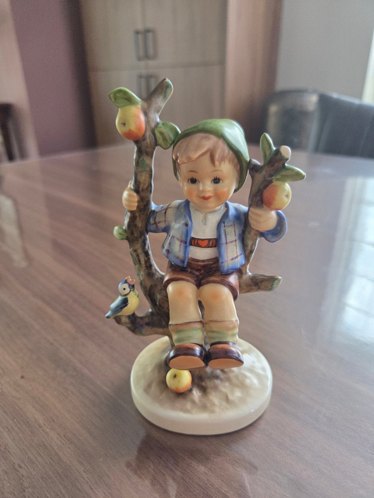 Te koop: Beeldje Hummel " Apple Tree Boy, Ophalen of Verzenden, Zo goed als nieuw, Hummel