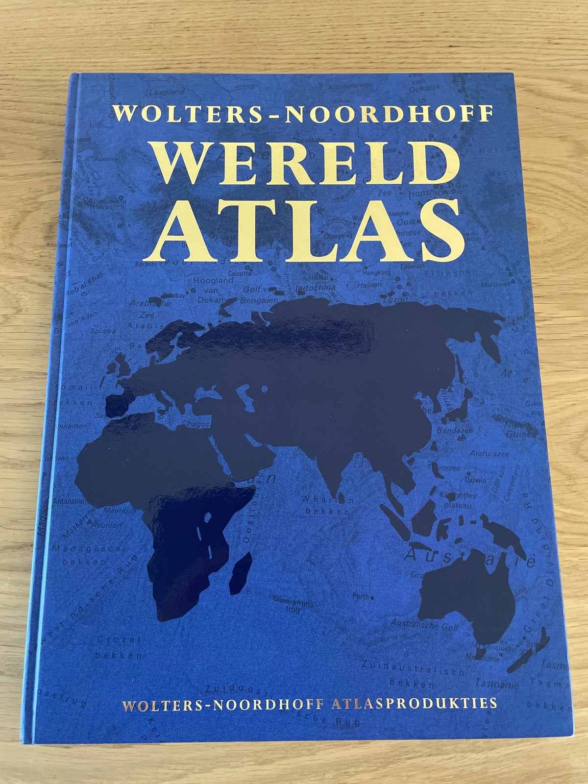 Wolters-Noordhoff Wereldatlas - Zo goed als nieuw, Overige atlassen, Ophalen of Verzenden, Zo goed als nieuw, 1800 tot 2000