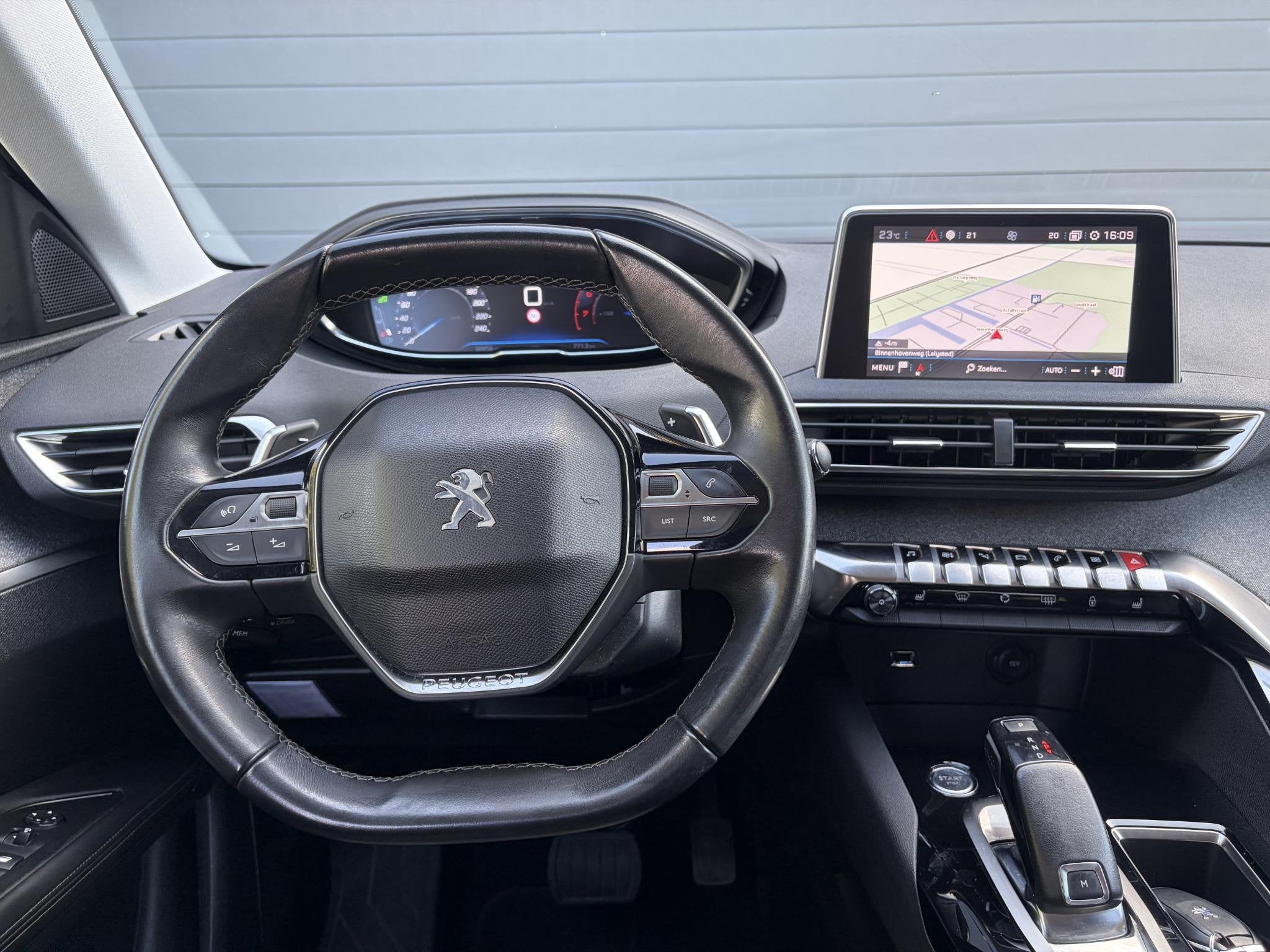 Peugeot 3008 1.2 PureTech Allure ✓1e Eigenaar✓D-riem vv, Dealer onderhouden, Gebruikt, Euro 6, 1199 cc
