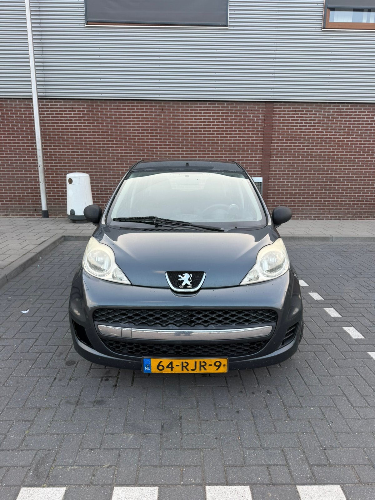 Peugeot 107 1.0 12V 5DR 2011 Grijs, Auto's, Voorwielaandrijving, 4 stoelen, 68 pk, Origineel Nederlands