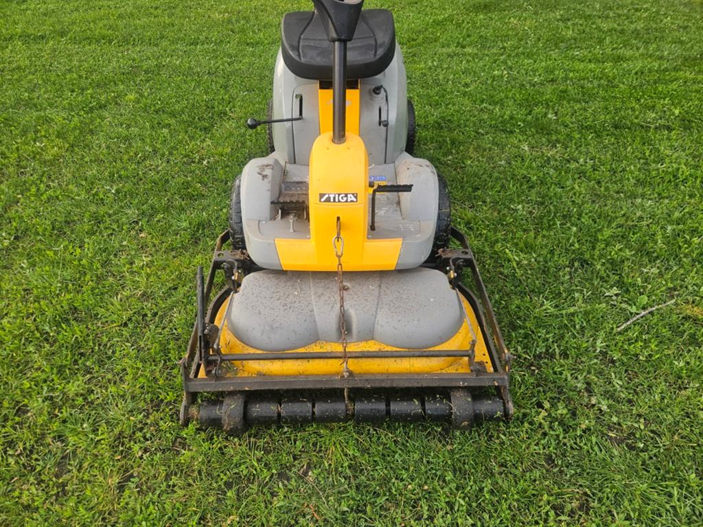 Stiga Ready Zitmaaier, Tuin en Terras, Zitmaaiers, Ophalen, Gebruikt, Stiga, Versnellingen