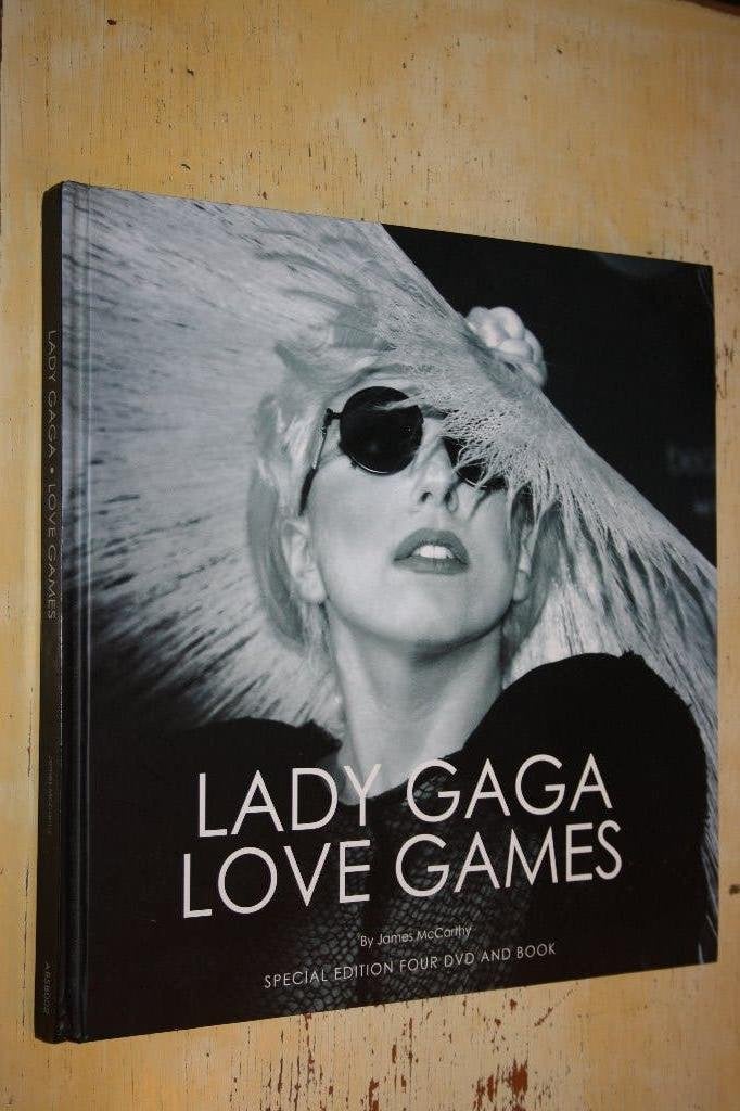 Lady Gaga Love Games 4-DVD Box Set Behind the Poker face, Alle leeftijden, Ophalen of Verzenden, Zo goed als nieuw