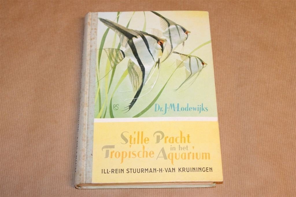 Stille Pracht Tropisch Aquarium —Compleet Plaatjesalbum 1955, Boeken, Prentenboeken en Plaatjesalbums, Ophalen of Verzenden, Gelezen