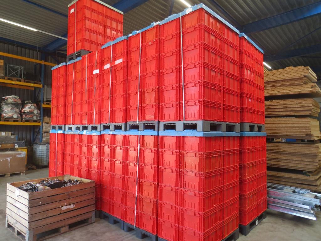 pallet met 24 stuks normbakken op pallet magazijnbakken, Normbak.nl, Gebruikt, Zandhaarweg, Ophalen of Verzenden
