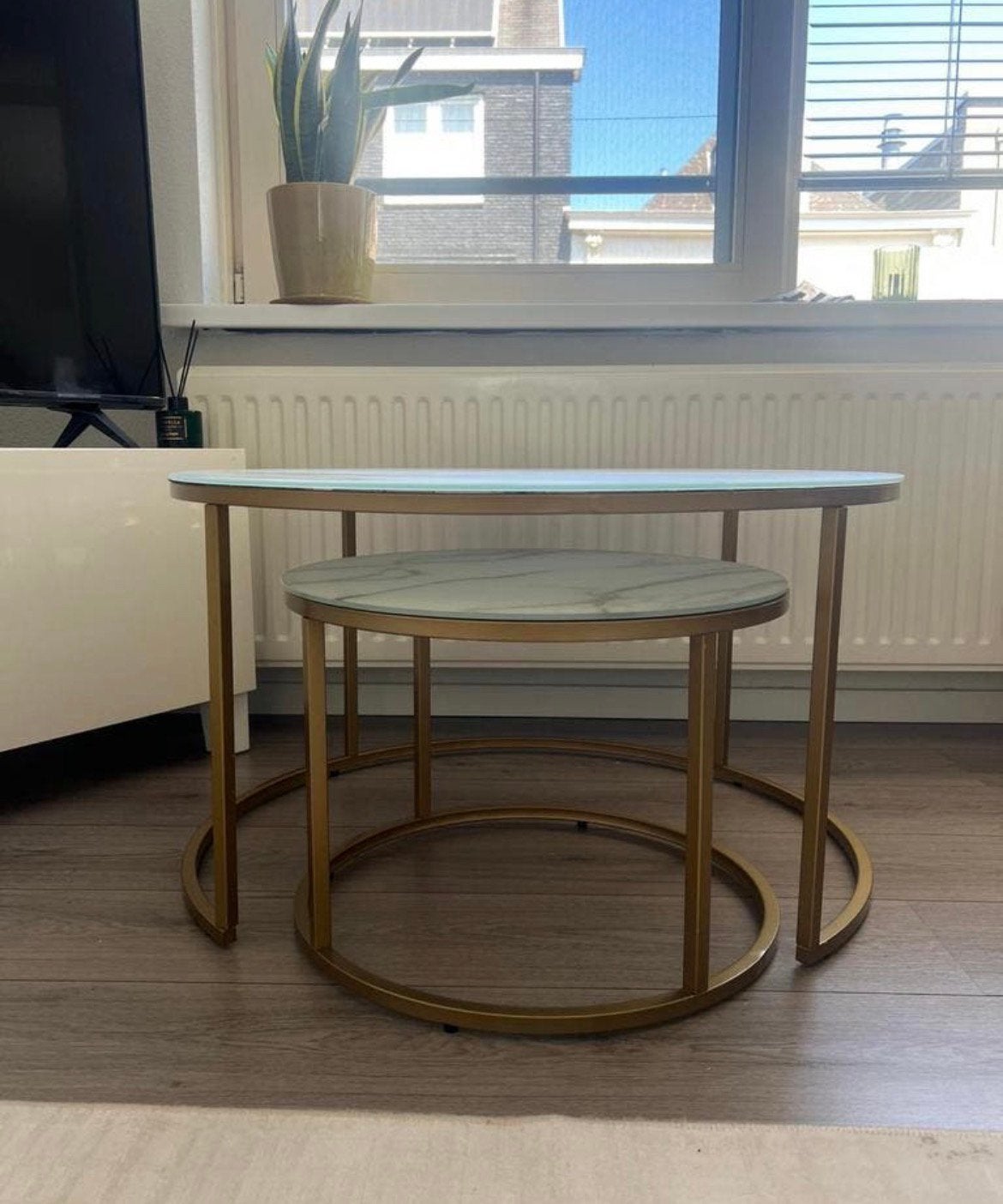Modern 2-in-1 Salontafeltjes Wit Marmer & Goud Metaal, Huis en Inrichting, Tafels | Bijzettafels, Ophalen, Minder dan 55 cm, Metaal of Aluminium