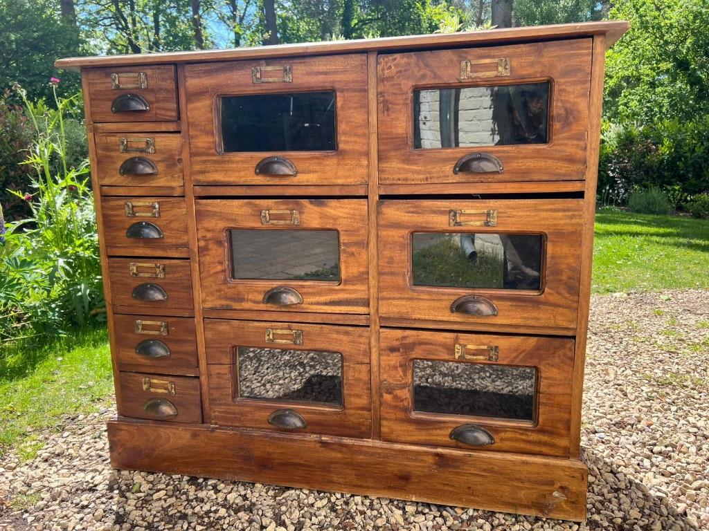 Industriële teakhouten ladenkast / apothekerskast, Ophalen