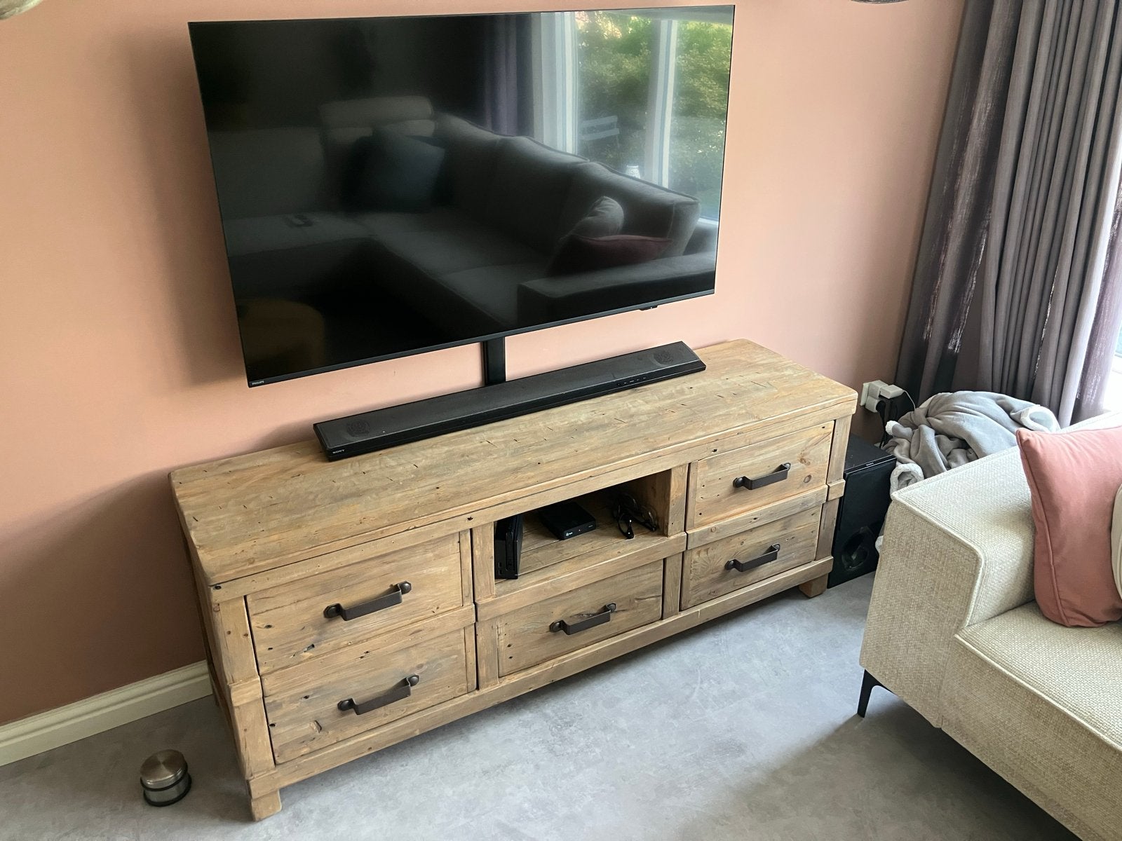 Landelijke houten TV meubel met veel bergruimte, Ophalen, Gebruikt, 150 tot 200 cm, Minder dan 100 cm