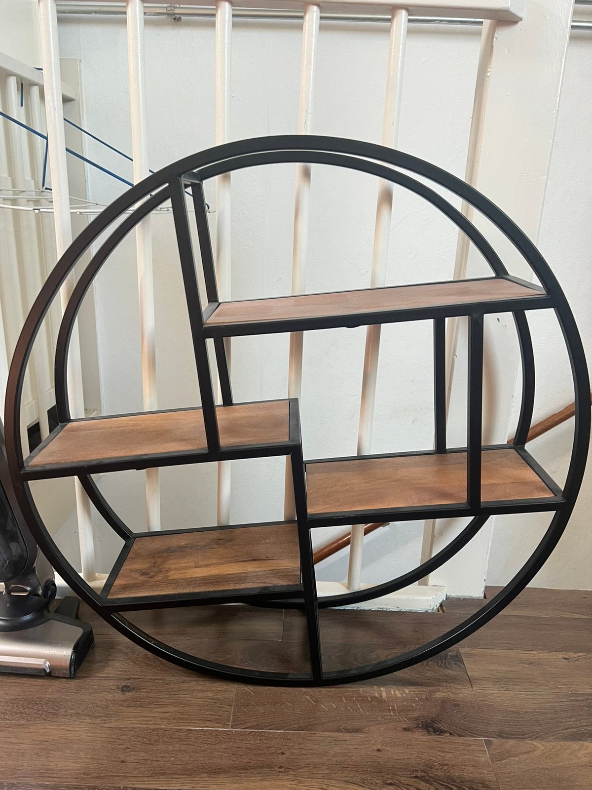 Wandplank rond, Ophalen, Zo goed als nieuw