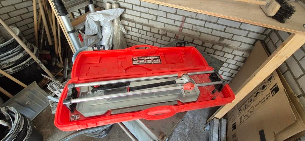 Rubi Tegelsnijder (mist aanslag, verder nieuwstaat), Doe-het-zelf en Verbouw, Gereedschap | Handgereedschap, Ophalen of Verzenden