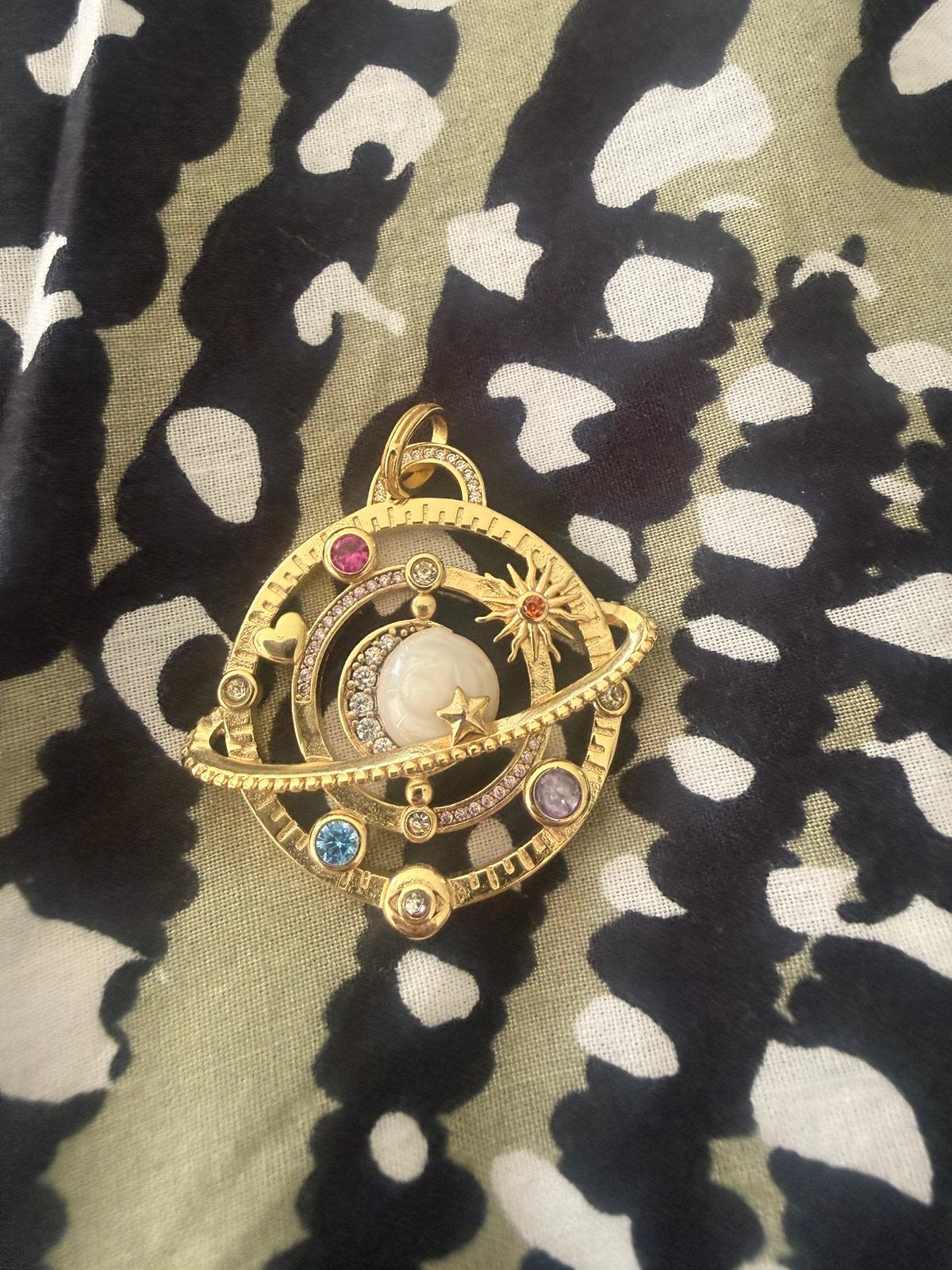 Zilveren gold plated amulet moon star heelal, Ophalen of Verzenden, Nieuw, Goud, Zilver