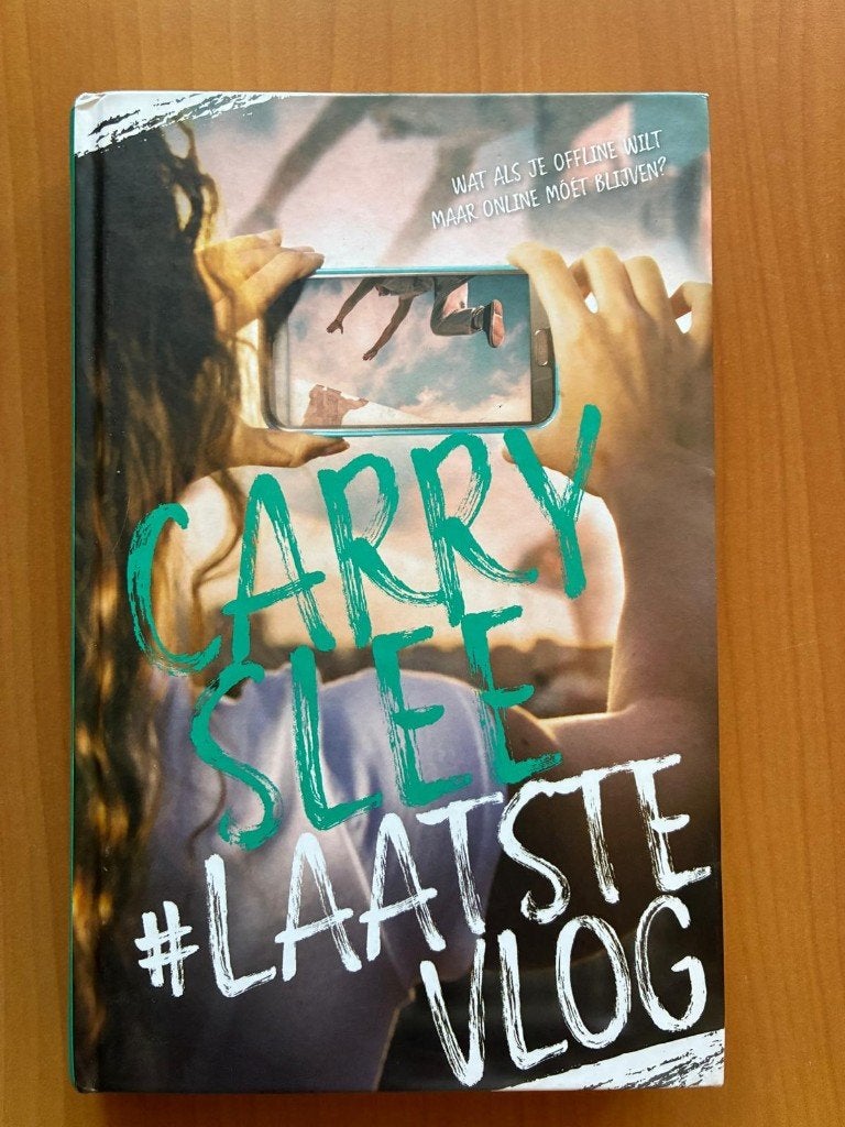 # Laatste Vlog - Carry Slee, Carry Slee, Ophalen of Verzenden, Zo goed als nieuw, Fictie