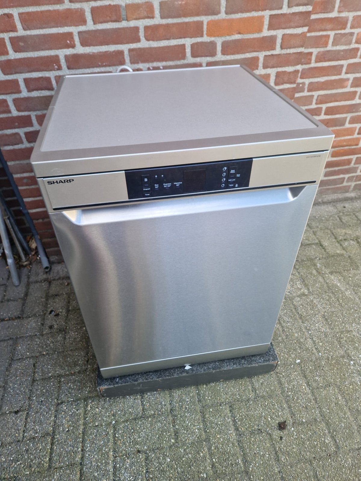Sharp vrijstaande vaatwasser, Ophalen of Verzenden, Gebruikt, Vrijstaand, Minder dan 85 cm