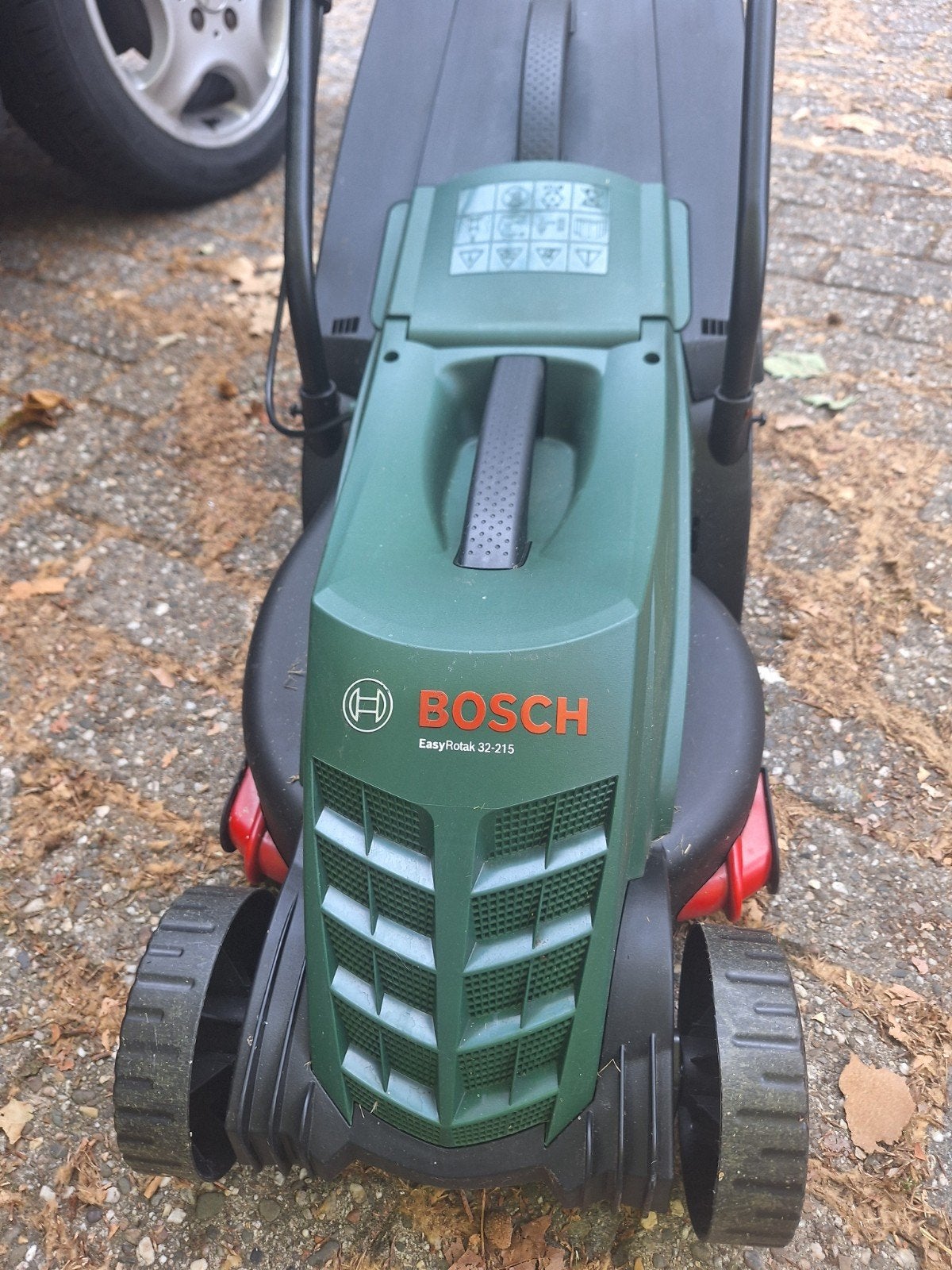 Grasmaaier en grastrimmer te koop in Arnhem, Tuin en Terras, Grasmaaiers, Cirkelmaaier, Gebruikt, Ophalen of Verzenden, Opvangbak
