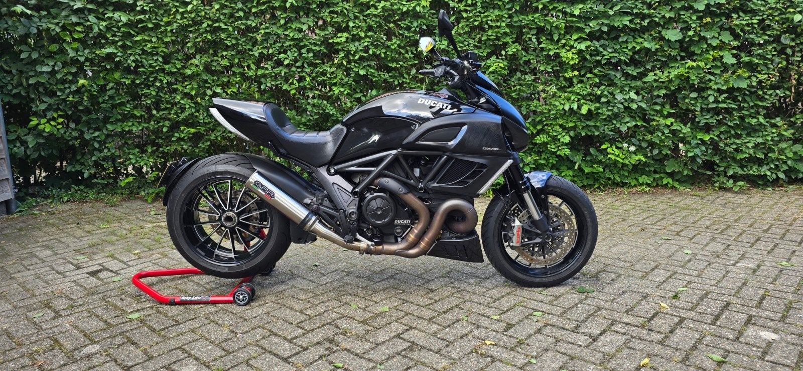 Ducati Diavel 2013, 2 cilinders, Motorrijbewijs A, Meer dan 35 kW, 1200 cc